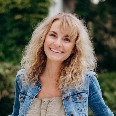 Dr. LUCIE HORÁČKOVÁ